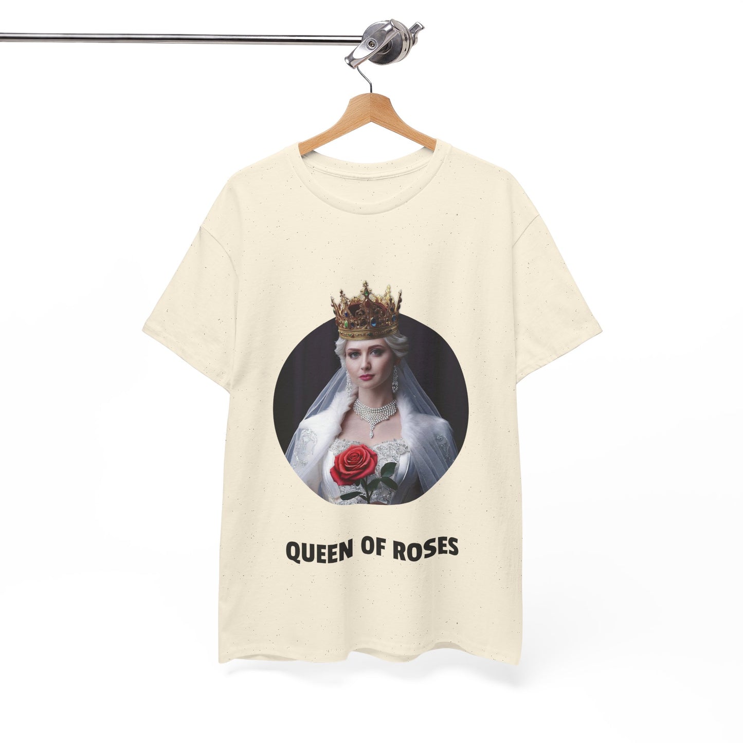 Queen Of Roses - Unisex-T-Shirt aus schwerer Baumwolle (UK)