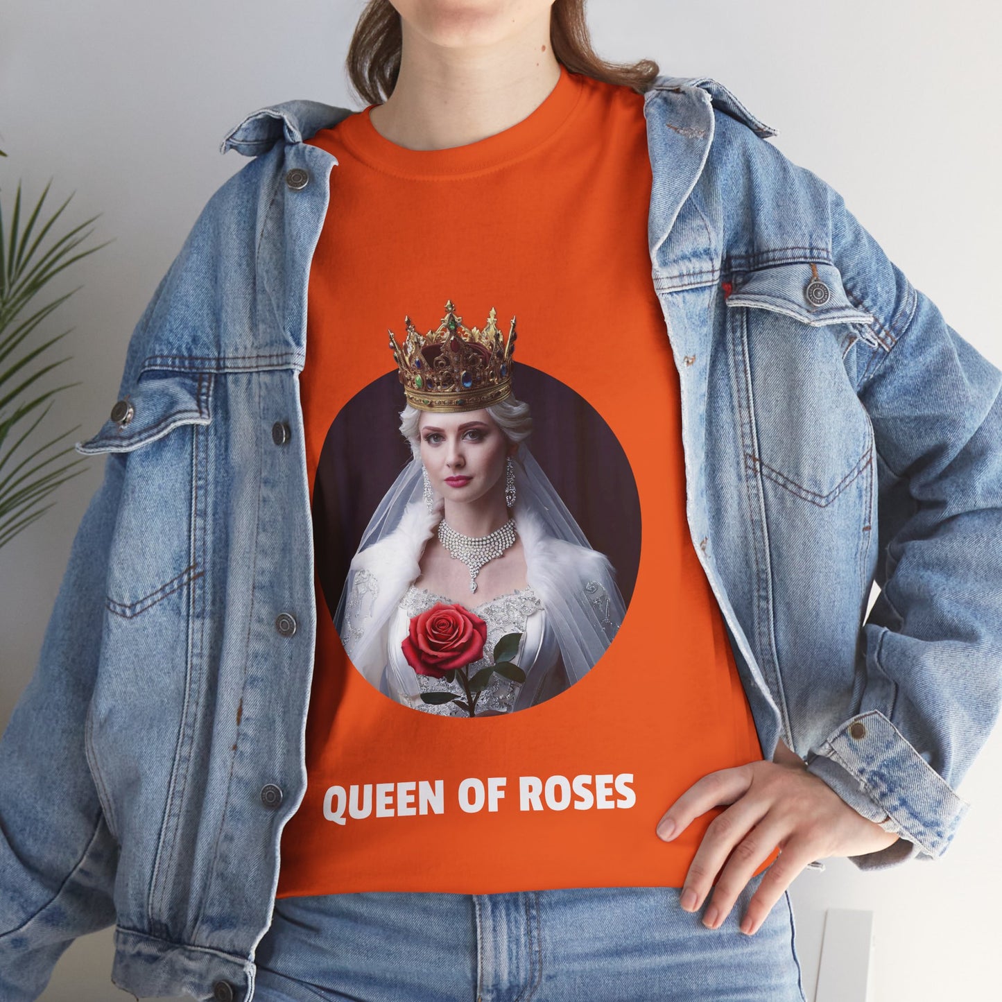 Queen Of Roses - Unisex-T-Shirt aus schwerer Baumwolle (UK)