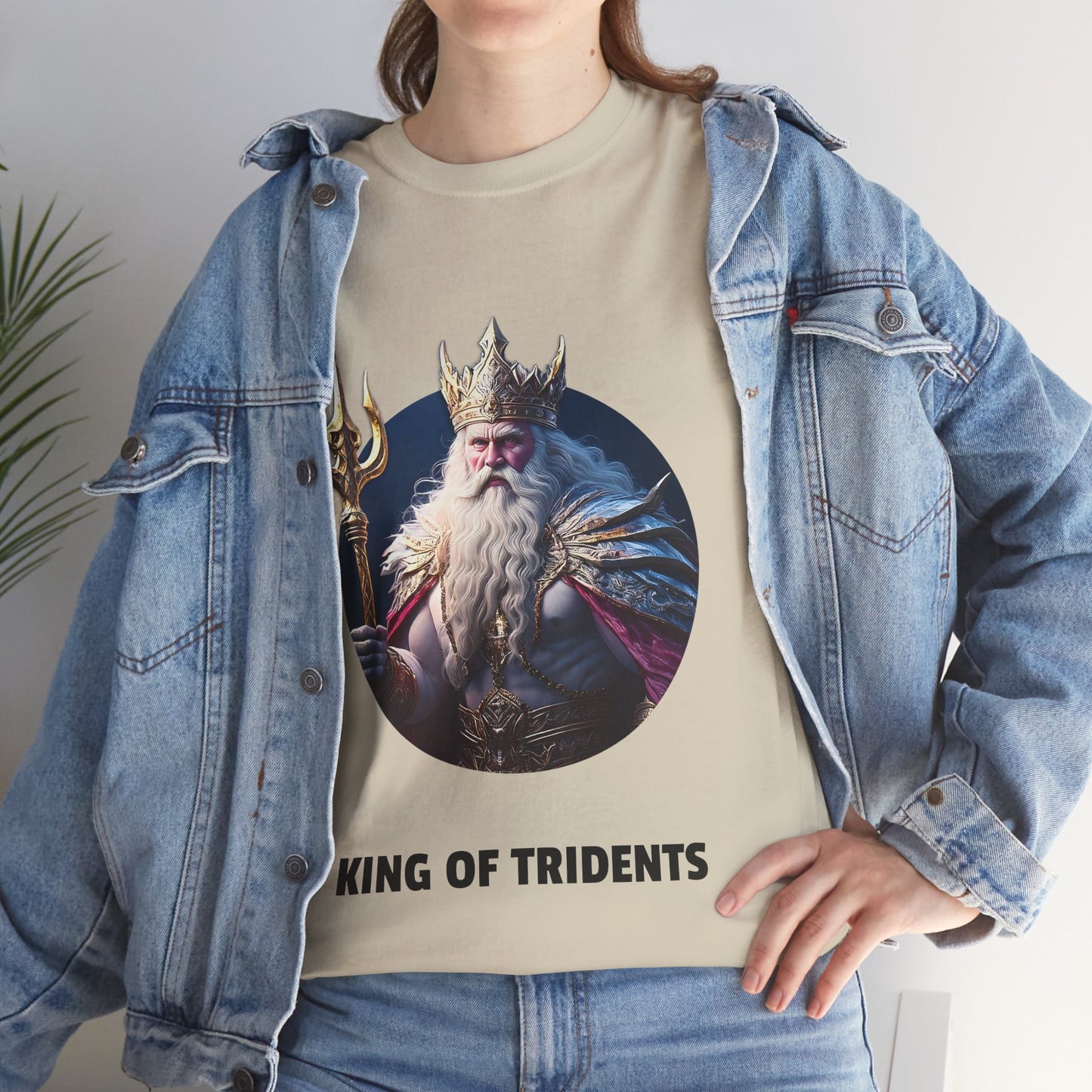 King Of Tridents - Unisex-T-Shirt aus schwerer Baumwolle (UK)