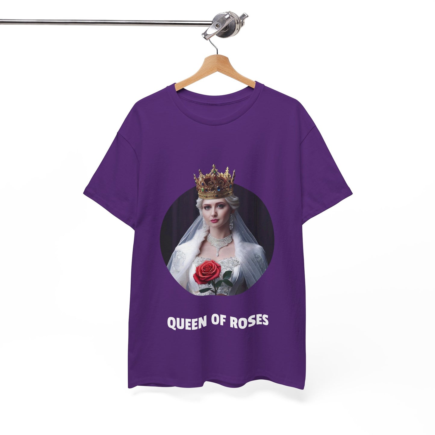 Queen Of Roses - Unisex-T-Shirt aus schwerer Baumwolle (UK)