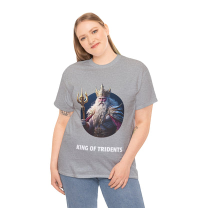 King Of Tridents - Unisex-T-Shirt aus schwerer Baumwolle (UK)