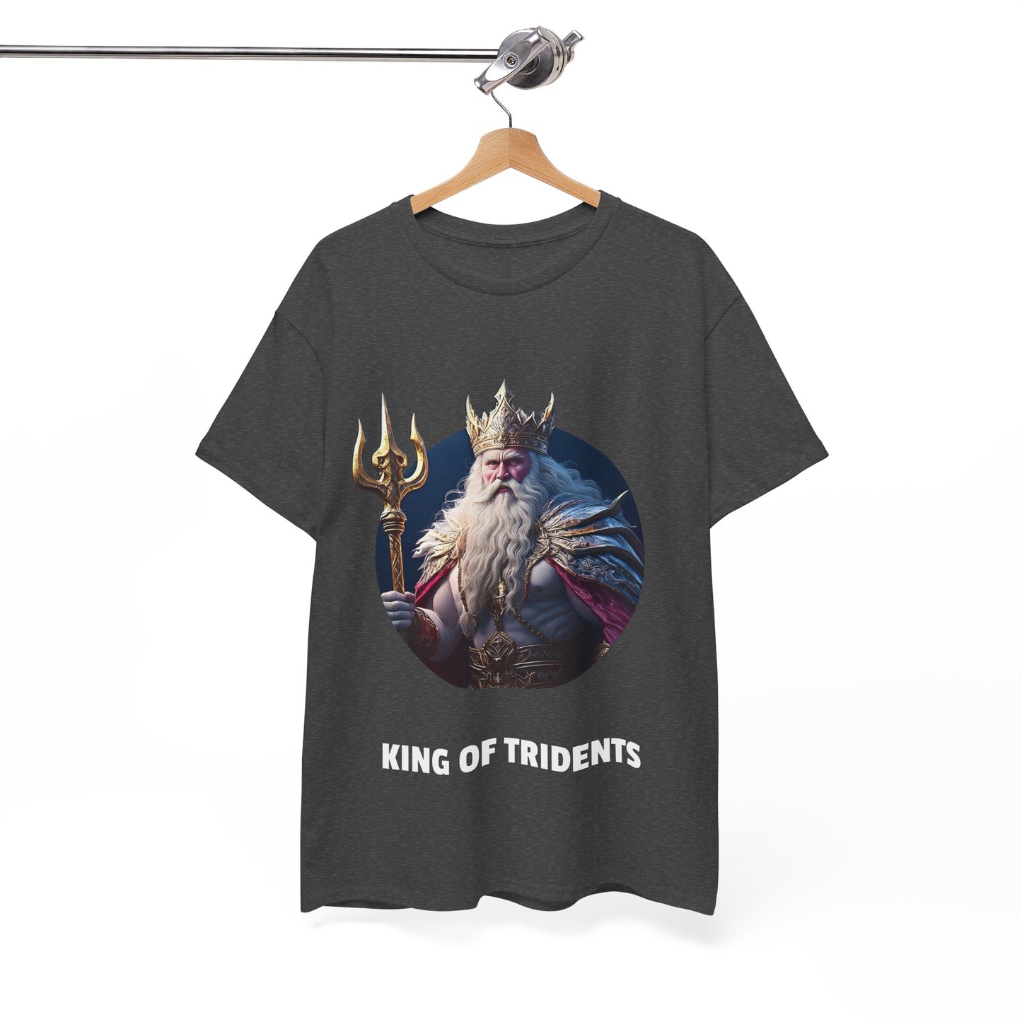 King Of Tridents - Unisex-T-Shirt aus schwerer Baumwolle (UK)